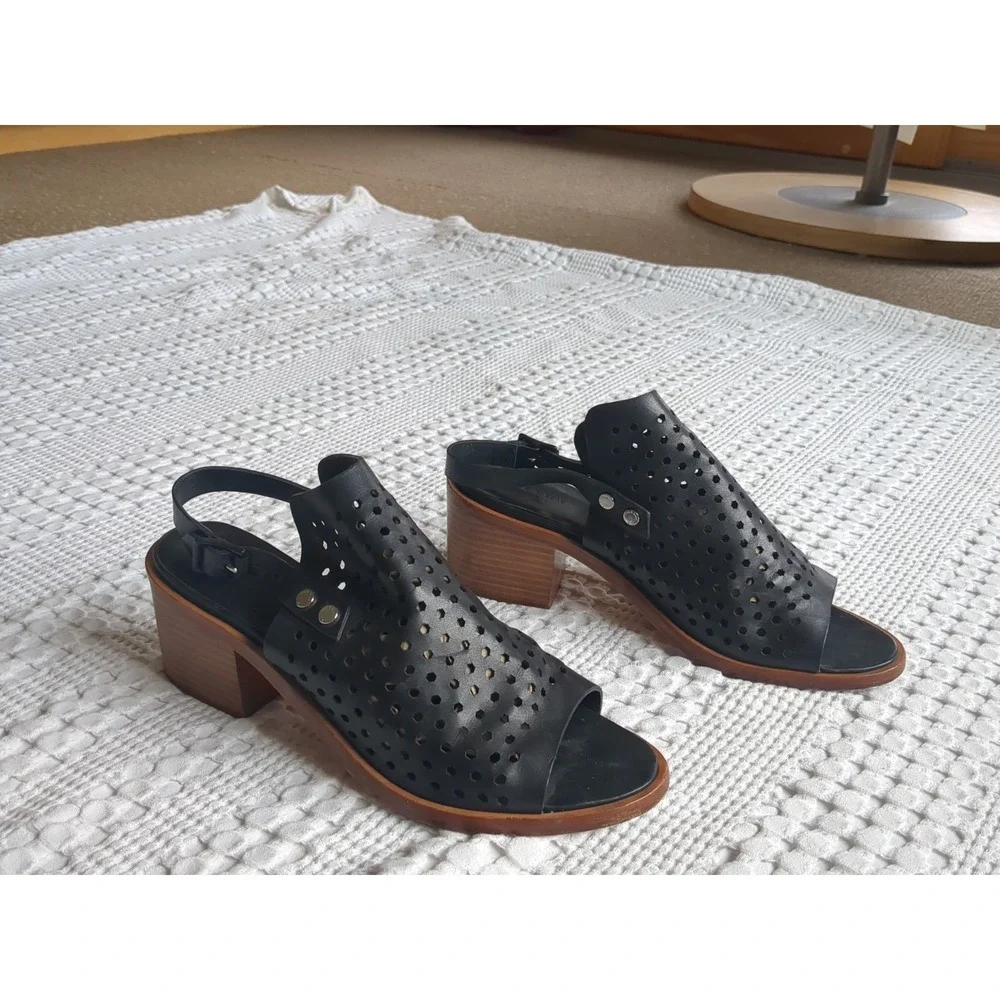 Rag & Bone Wyatt Perforated Leather City Sandals Black Sz 10.5 US 41 EU